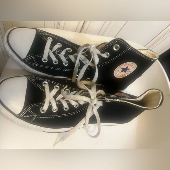 CONVERSE CHUCK TAYLOR ALL STAR HIGH TOP Sneaker M-9.5, W- 11.5 - Picture 12 of 16